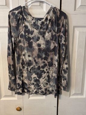 Simply Vera Vera Wang Long Sleeve Watercolor Printed T-Shirt - Size Medium